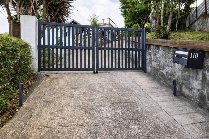 Portail battant automatique en aluminium La Réunion